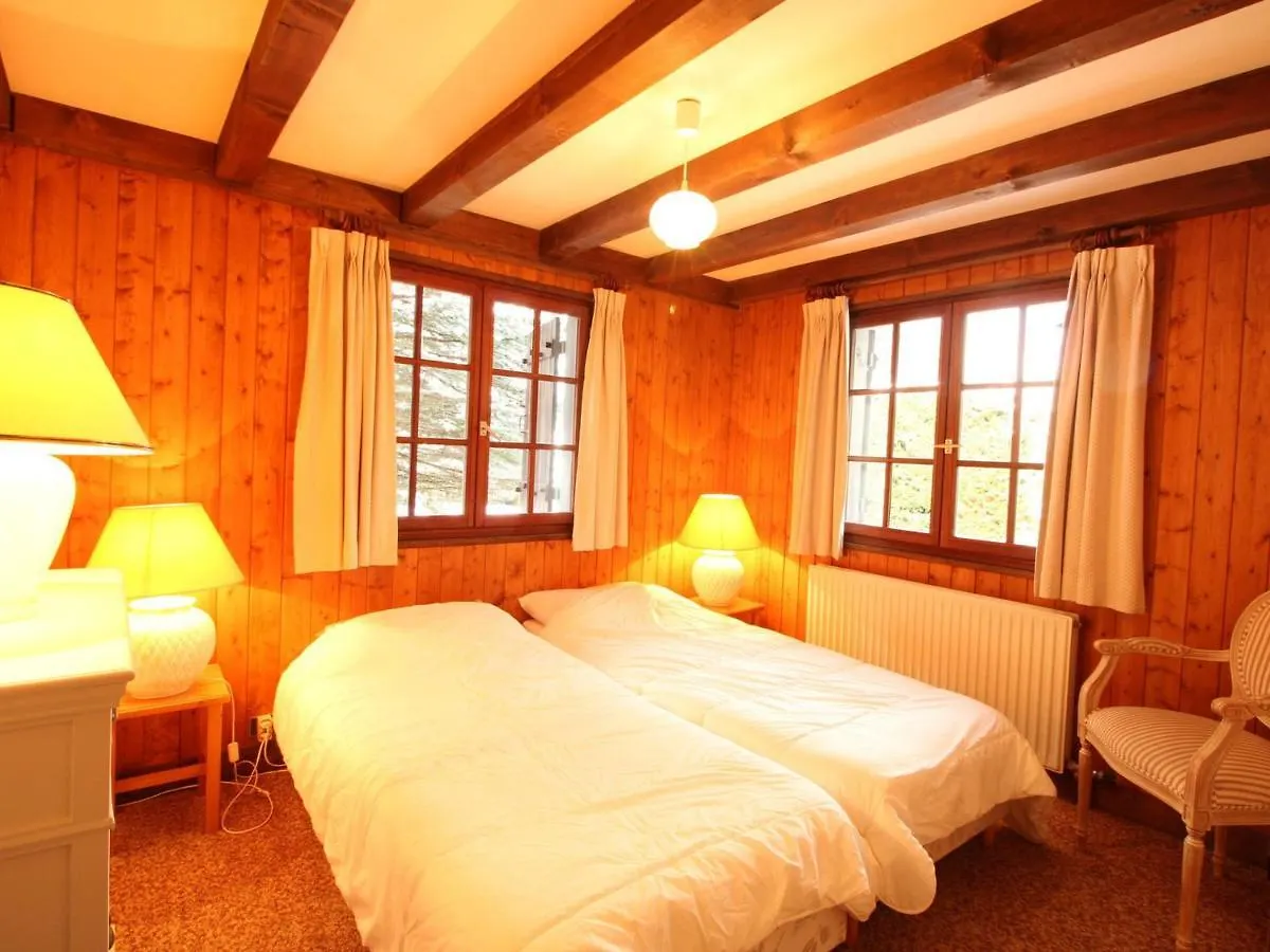Chalet 4 Chambres Sur Pistes Debutants Avec Balcon Et Parking, A 350M Des Commerces - Fr-1-572-196 Araches-la-Frasse France