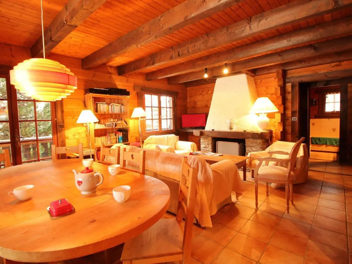 Chalet 4 Chambres Sur Pistes Debutants Avec Balcon Et Parking, A 350M Des Commerces - Fr-1-572-196 Araches-la-Frasse France